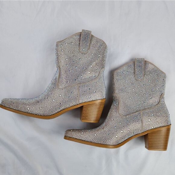 🩵NIB Apricot w/Silver Rhinestones Wide Calf Ankle Booties Size 9 - Picture 7 of 12